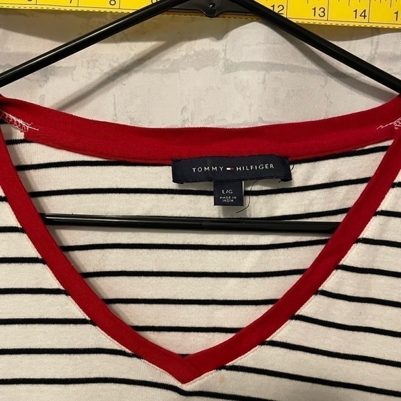 Vintage Tommy Hilfiger T-shirt Size Large, Ladies. Pre-owned, sold as is. - Picture 5 of 6